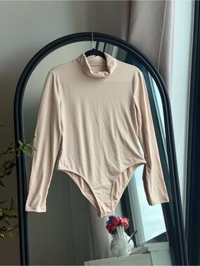 SHEIN Cream and White Long Sleeve Turtleneck Bodysuits
